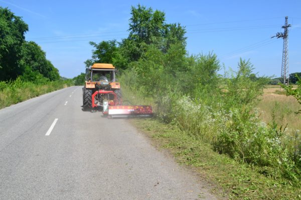 KB 320 típusú rézsűvágó