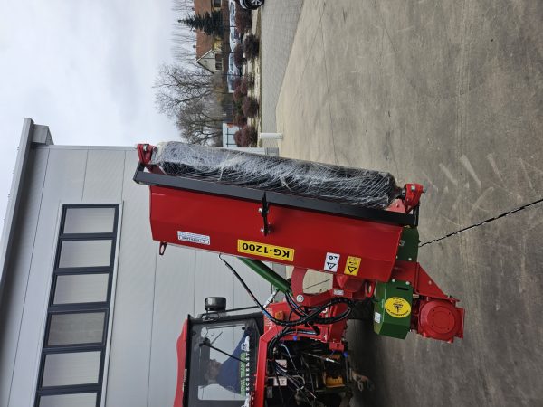 KG-1200 offset flail mower